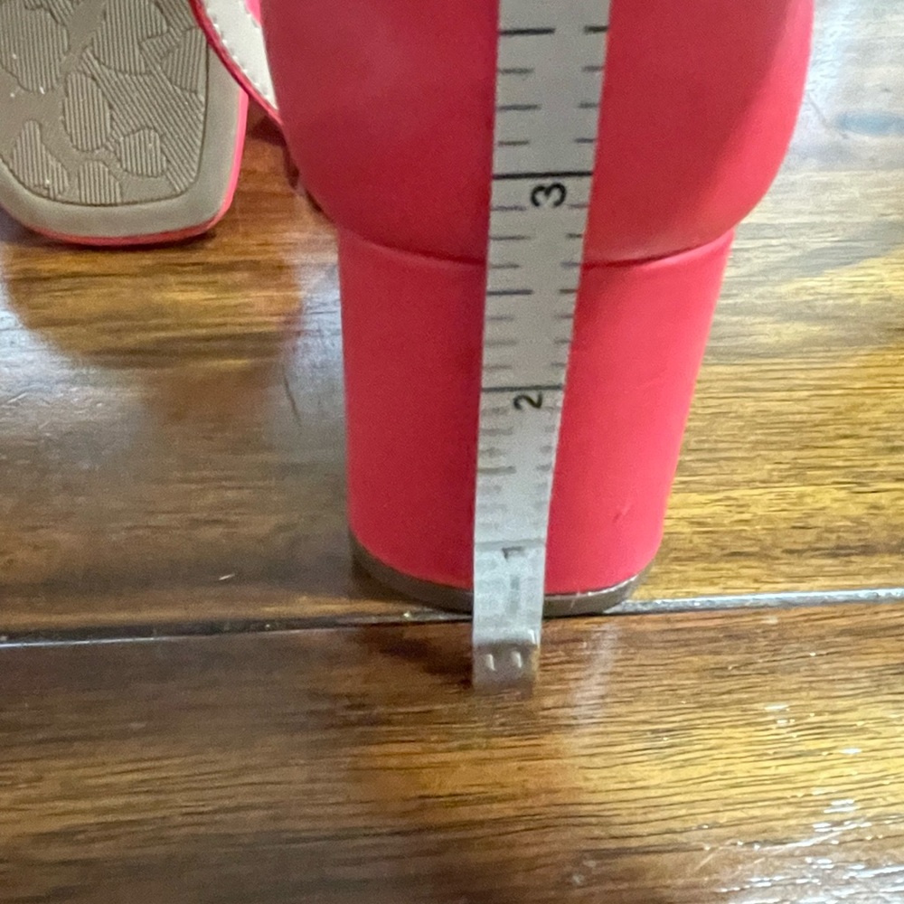 Kelly & Katie block heel sandals. 8M. EUC. - Picture 5 of 10